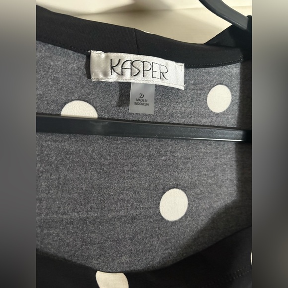 Women’s top 2xl - Picture 3 of 4